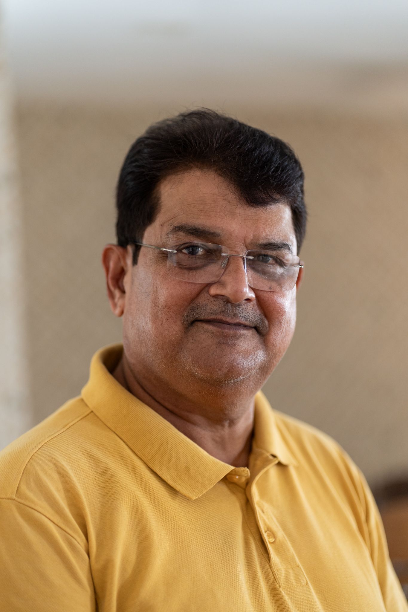 Dr. Mukesh Sharma, BAMS, Ayurvedic doctor at Divine School of Ayurveda, Rishikesh